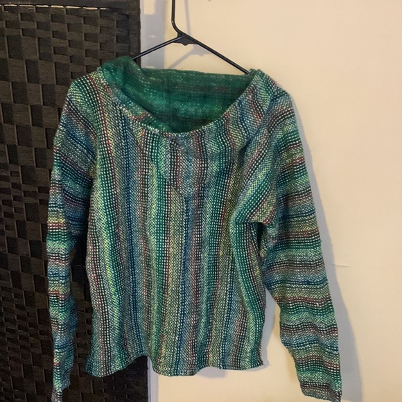 Size medium Baja hoodie. Multi color - Picture 3 of 3